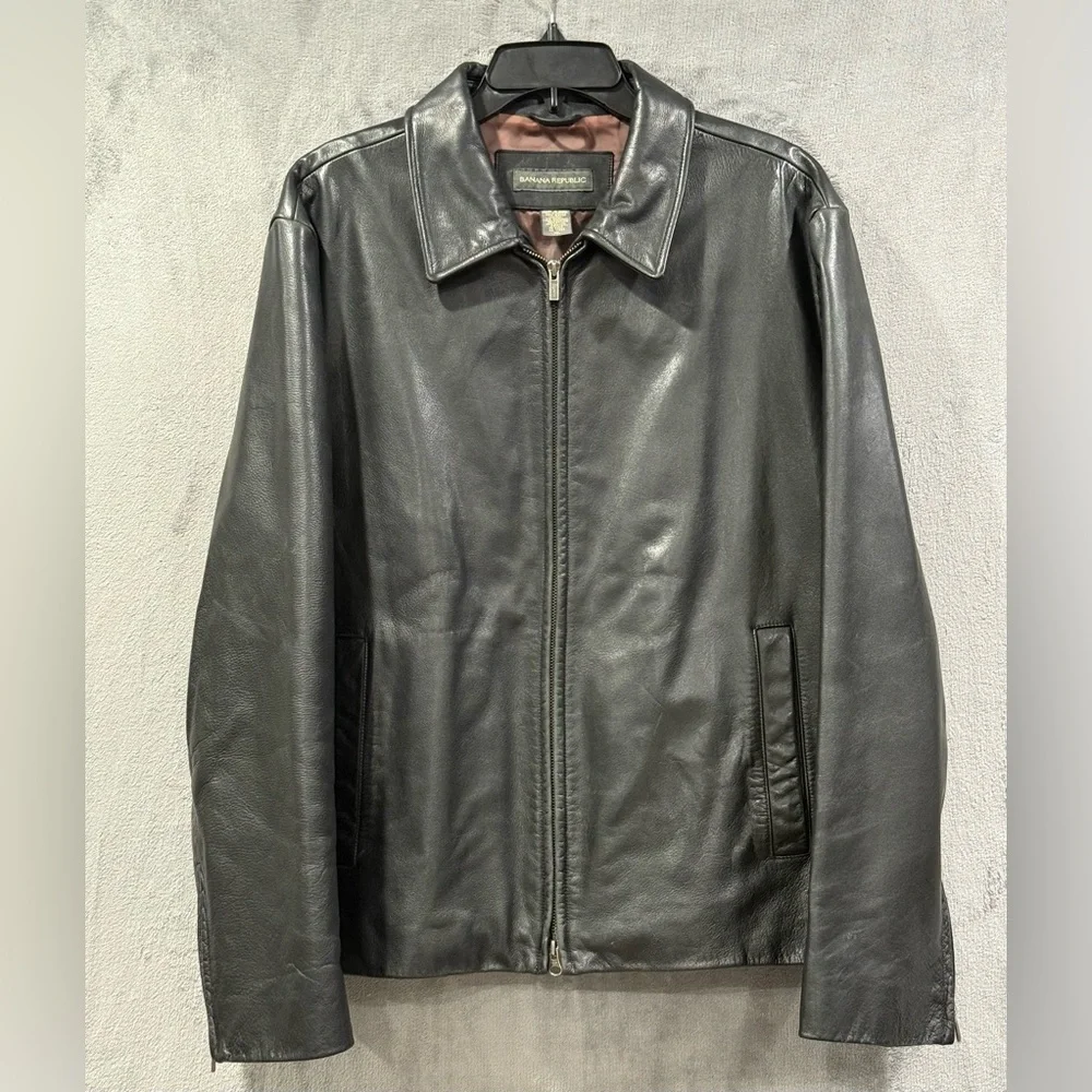 Vintage Banana Republic 100% Genuine Leather Black Bomber Jacket Men’s Size XL